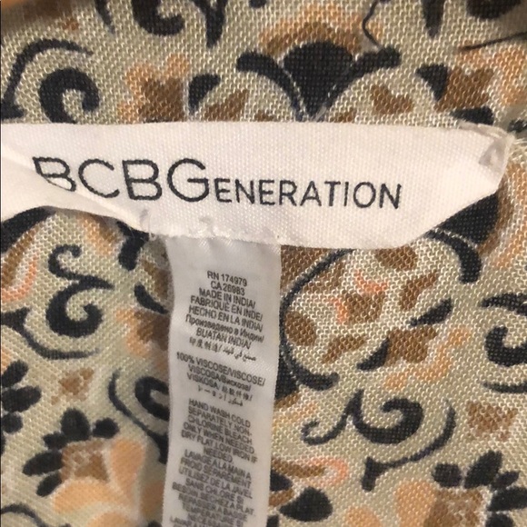 BCBGeneration Scarf Wrap - Picture 2 of 8